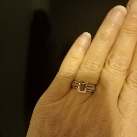 1.50ct morganite, 14k solid rose gold, diamond ring size 5. - Picture 10 of 10